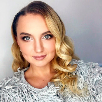 АННА ЗАДКОВА
